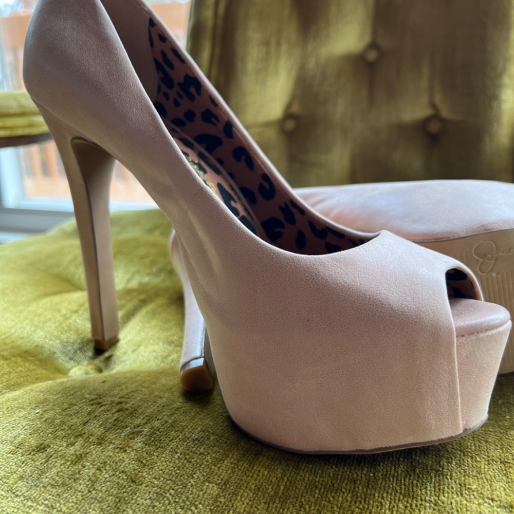 Platform Heels - Picture 9 of 9
